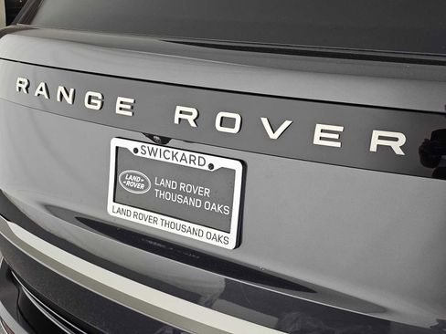 New 2026 Land Rover Range Rover Long Wheelbase SE image 14