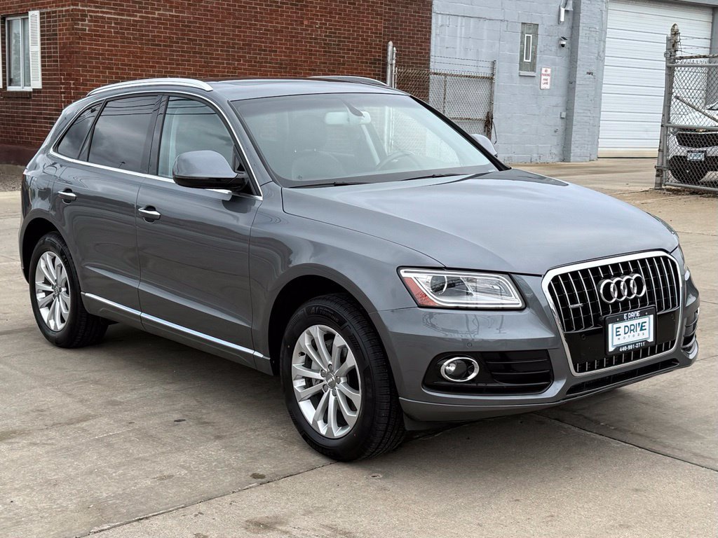 Used 2016 Audi Q5 2.0T Premium Plus w/ Technology Package AWD/4WD image 4