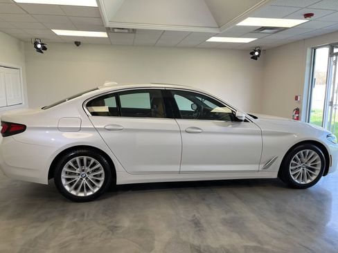 Used 2023 BMW 530i xDrive w/ Premium Package AWD/4WD image 8