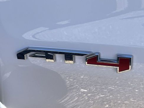 Used 2023 GMC Sierra 1500 AT4 image 32