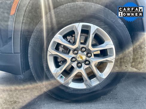 Used 2022 Chevrolet Traverse LS image 19