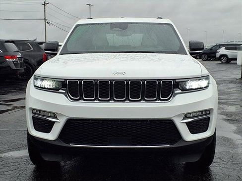 Used 2024 Jeep Grand Cherokee Limited image 6