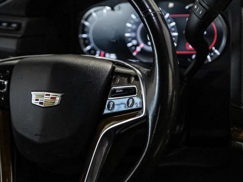 Used 2020 Cadillac Escalade ESV Luxury RWD image 22