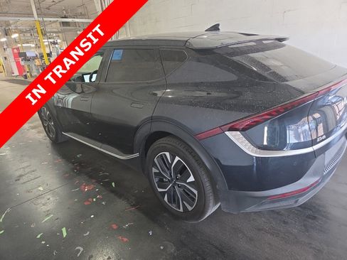 Used 2024 Kia EV6 Light RWD image 5