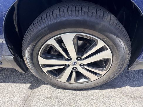Used 2019 Subaru Outback 2.5i Limited AWD/4WD image 6