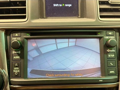 Used 2013 Toyota Highlander Limited FWD image 11