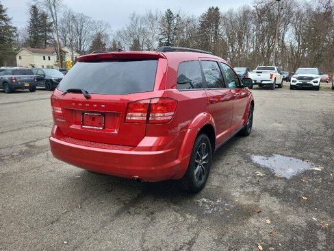 Used 2018 Dodge Journey SE w/ Connectivity Group FWD image 6