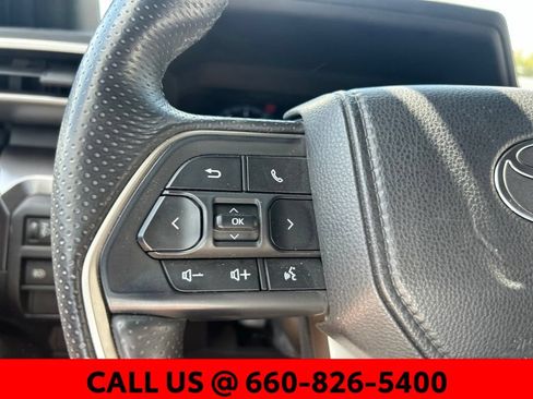 Certified 2025 Toyota 4Runner TRD Off-Road AWD/4WD image 12