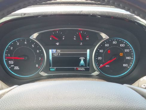 Used 2019 Chevrolet Traverse LT FWD image 13
