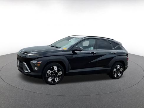 Used 2025 Hyundai Kona SEL image 8