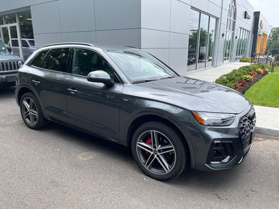 Used 2024 Audi Q5 e Prestige w/ Prestige Package
