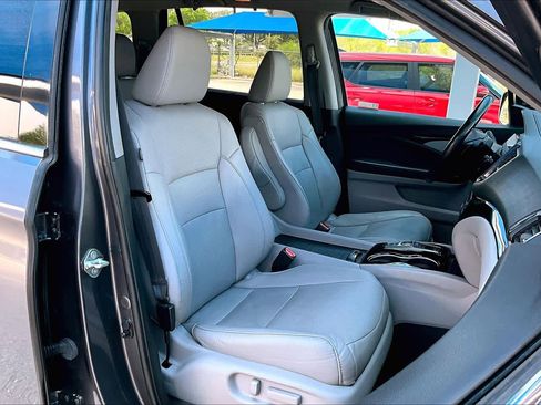 Used 2019 Honda Pilot Elite image 9