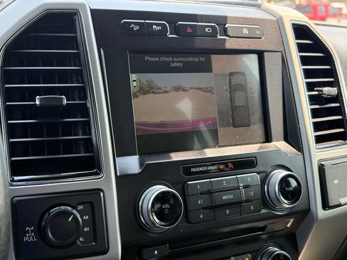 Used 2018 Ford F150 Lariat w/ Equipment Group 502A Luxury AWD/4WD image 17