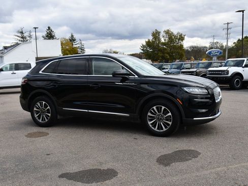 Used 2022 Lincoln Nautilus AWD w/ Premium Package image 8