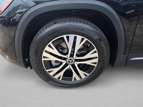 Certified 2025 Mercedes-Benz GLA 250 image 23