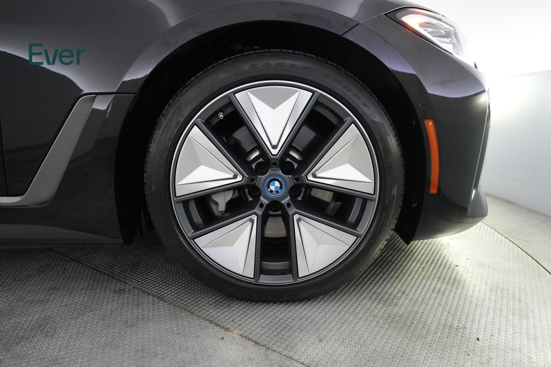 Used 2023 BMW i4 eDrive35 RWD image 19