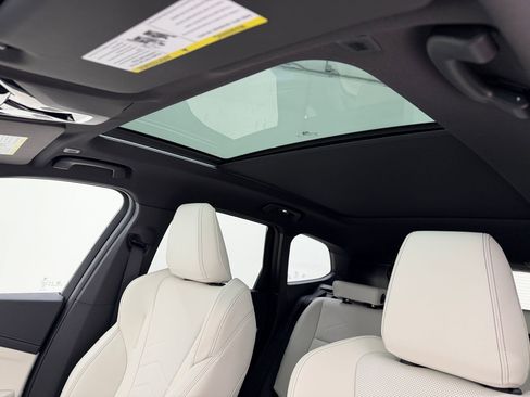 New 2026 BMW X1 xDrive28i w/ Technology Package image 16