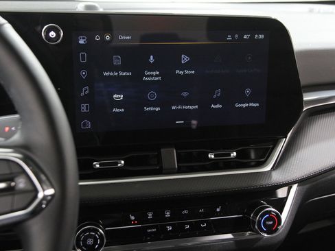 Certified 2025 Chevrolet Equinox LT image 10