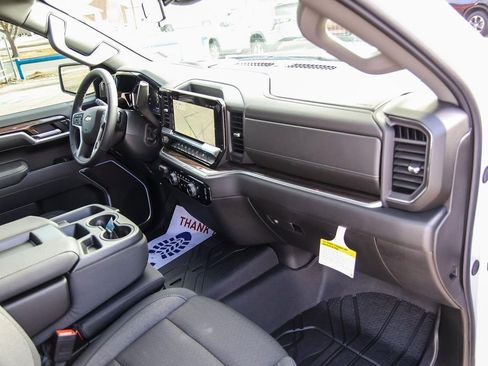 New 2026 Chevrolet Silverado 1500 LT w/ Safety Package AWD/4WD image 17