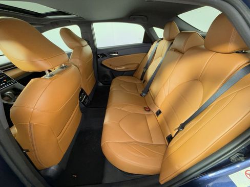 Used 2019 Toyota Avalon Limited w/ Advanced Safety Package image 25