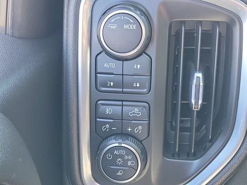 Used 2022 Chevrolet Silverado 1500 RST AWD/4WD image 16