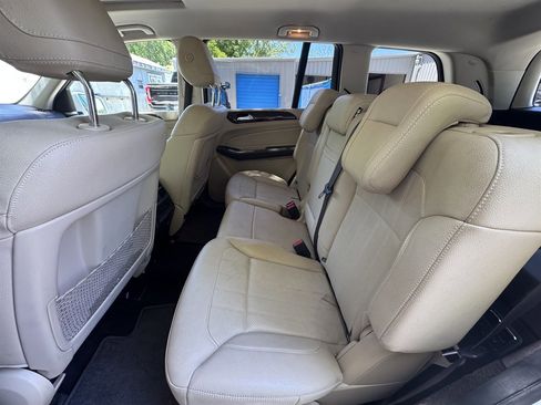 Used 2018 Mercedes-Benz GLS 450 4MATIC w/ Premium Package image 12