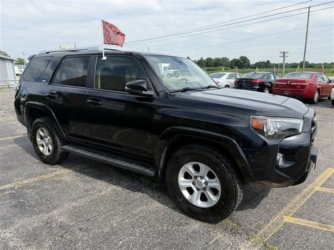 Used 2016 Toyota 4Runner SR5 Premium AWD/4WD image 3