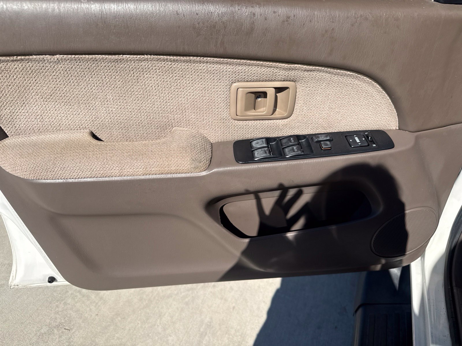 Used 2000 Toyota 4Runner SR5 RWD image 9