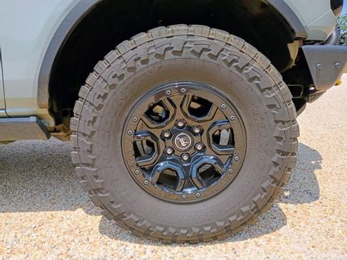 Used 2021 Ford Bronco First Edition AWD/4WD image 20