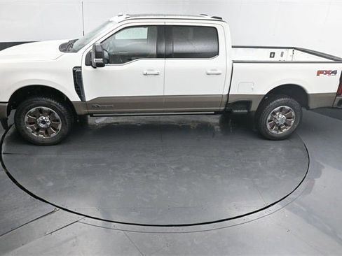 New 2026 Ford F350 King Ranch w/ FX4 Off-Road Package image 19