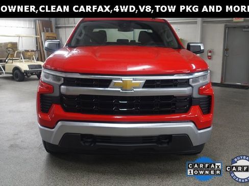 Used 2025 Chevrolet Silverado 1500 LT image 2