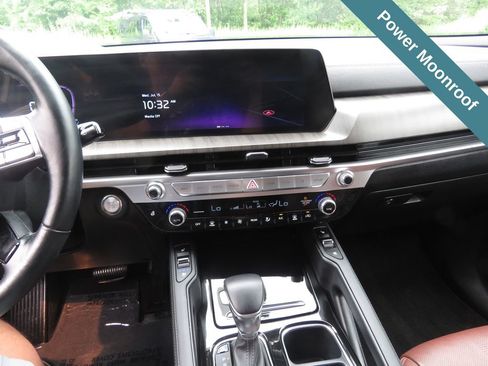 Used 2023 Kia Telluride EX w/ EX Captain's Chair Package AWD/4WD image 29