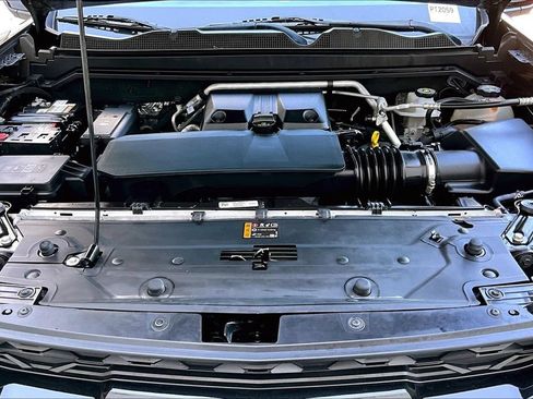 Used 2024 Chevrolet Colorado ZR2 w/ ZR2 Convenience Package III AWD/4WD image 31