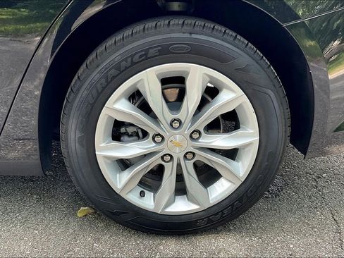 Used 2025 Chevrolet Malibu LT image 12