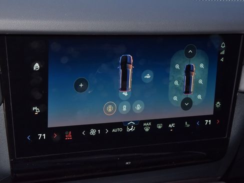 New 2025 Lincoln Navigator Reserve w/ Jet Appearance Package image 30