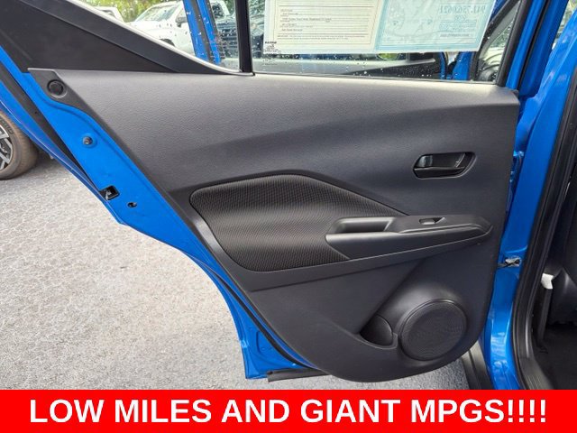 Used 2021 Nissan Kicks S FWD image 13