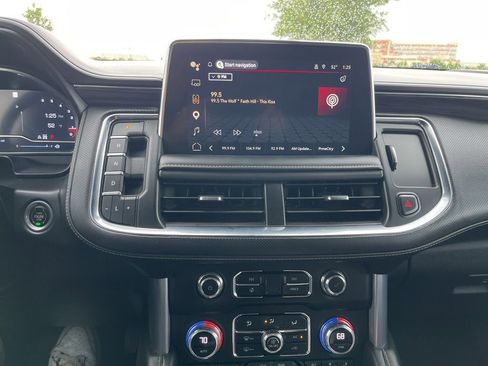 Used 2023 GMC Yukon SLT image 14