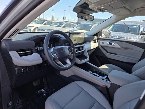 New 2026 Ford Explorer Active image 2