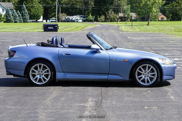 Used 2004 Honda S2000 image 8