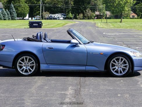 Used 2004 Honda S2000 image 8