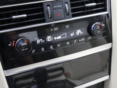 Used 2024 INFINITI QX80 Luxe w/ Cargo Package image 26