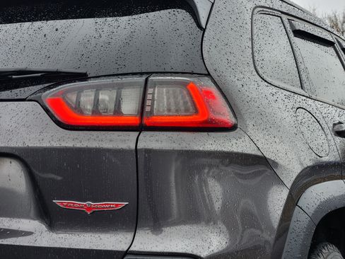 Used 2021 Jeep Cherokee Trailhawk w/ Sun, Sound & Nav Group image 22