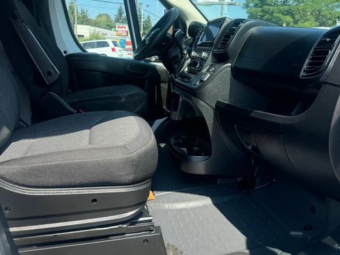 Used 2023 RAM ProMaster 2500 FWD image 12