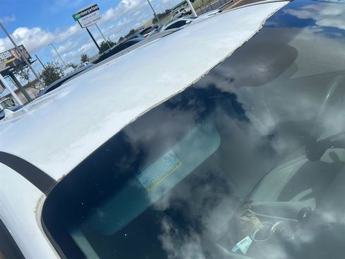 Used 2016 Kia Sedona LX w/ LX Convenience Package FWD image 17