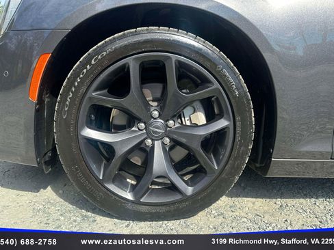 Used 2021 Chrysler 300 S w/ S Model Appearance Package image 10