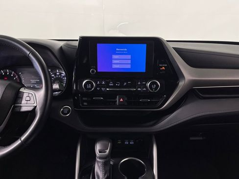 Certified 2025 Toyota Highlander LE image 15