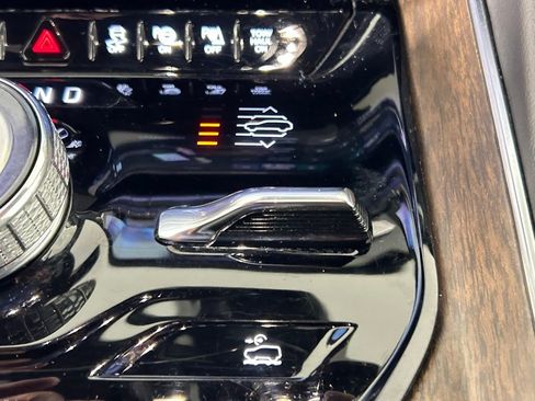 Used 2024 Jeep Grand Wagoneer L 4WD image 27