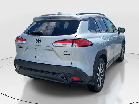 Used 2024 Toyota Corolla Cross SE image 6