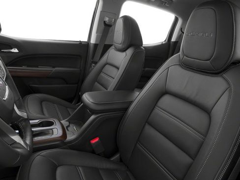 Used 2017 GMC Canyon Denali RWD image 12