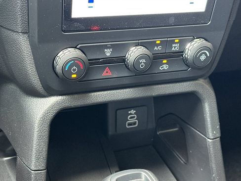 New 2026 Ford Ranger XL w/ FX4 Off-Road Package AWD/4WD image 19